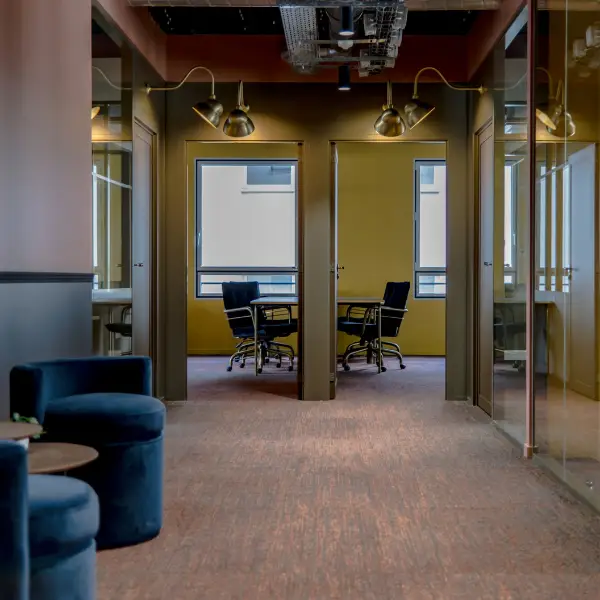 découvrez nos services de rénovation de bureaux à garenne-colombes pour 2025. optimisez votre espace de travail avec des solutions modernes et adaptées à vos besoins. contactez-nous pour un devis personnalisé et transformez votre environnement professionnel.