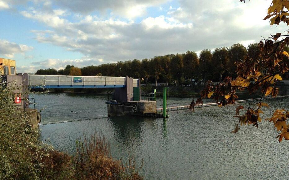 découvrez les meilleures solutions de rénovation pour votre bureau à joinville en 2025. transformez votre espace de travail avec des designs modernes et fonctionnels qui répondent à vos besoins professionnels. contactez-nous dès aujourd'hui pour un devis personnalisé.