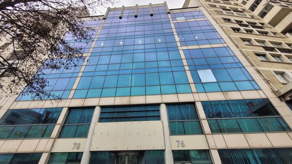 découvrez nos services de rénovation de bureaux au kremlin-bicetre pour 2025. modernisez votre espace de travail avec des solutions adaptées à vos besoins, alliant design et fonctionnalité. contactez-nous pour un devis personnalisé.