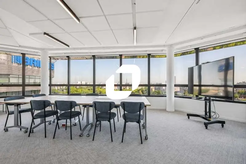 découvrez nos solutions innovantes pour la rénovation de bureaux à chaville en 2025. transformez votre espace de travail en un environnement moderne et fonctionnel, alliant esthétisme et efficacité.