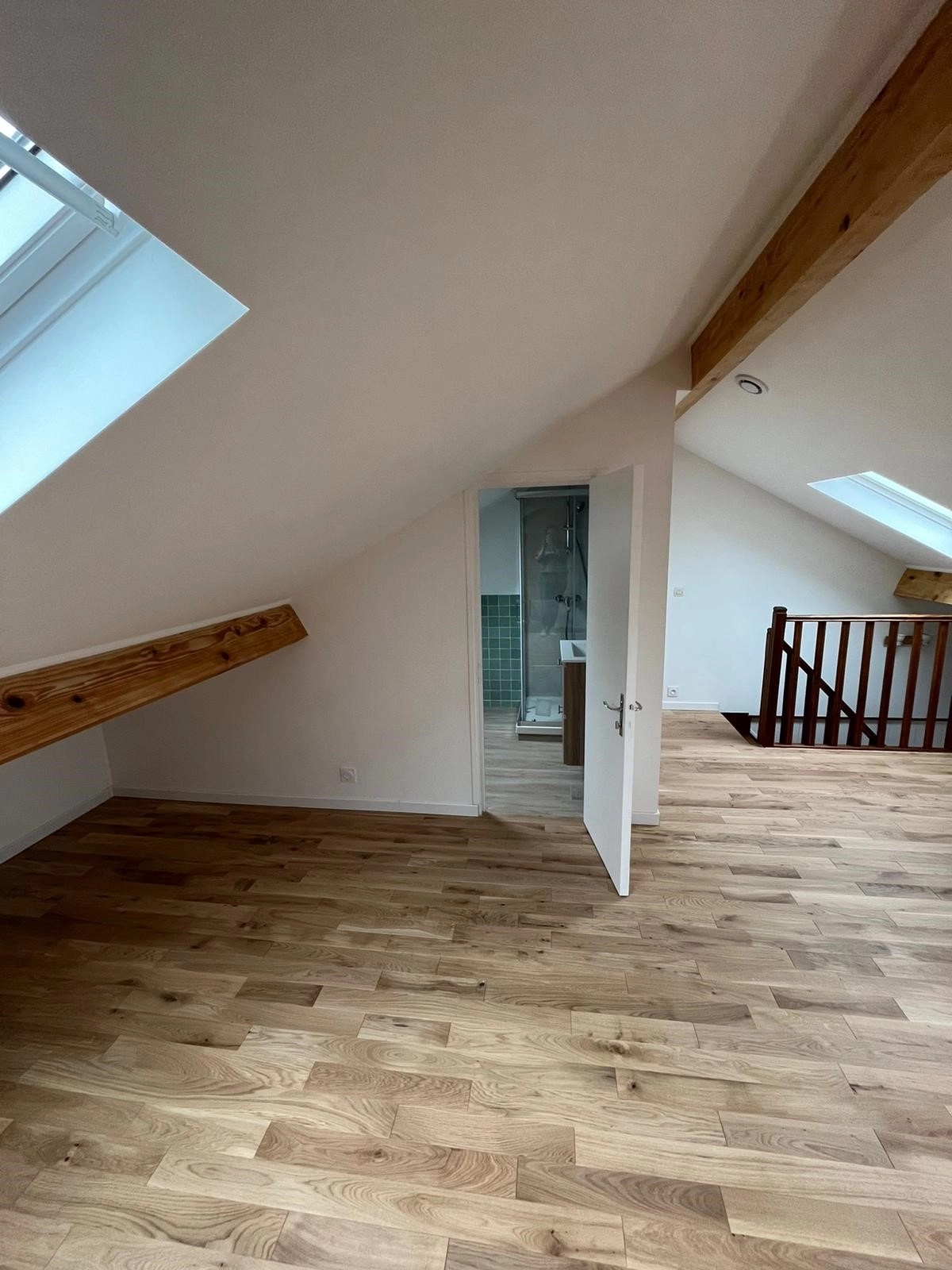 découvrez nos services de rénovation de bureaux à clamart pour 2025. transformez vos espaces de travail en environnements modernes et fonctionnels adaptés à vos besoins. contactez-nous pour un devis personnalisé!