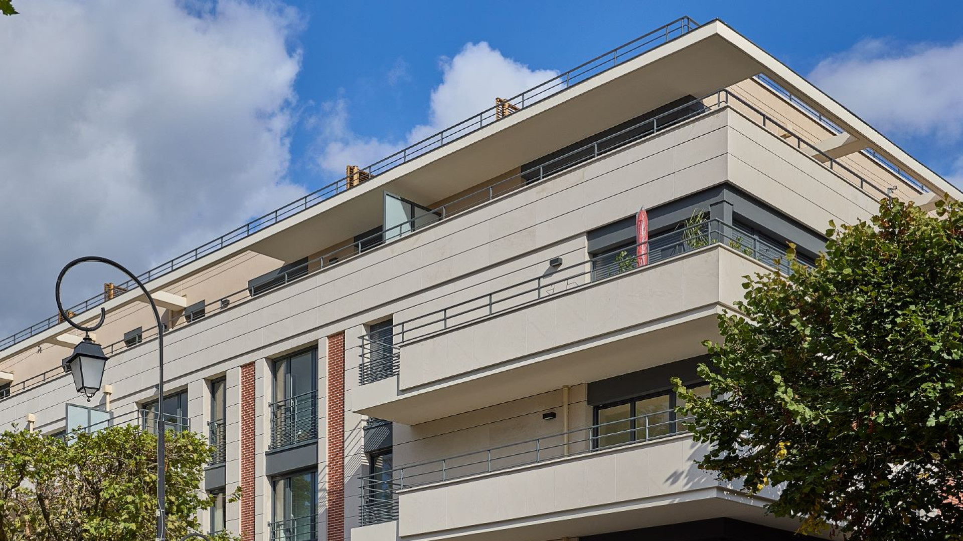 découvrez nos services de rénovation de bureaux à saint-maur en 2025. transformez vos espaces de travail avec des solutions modernes et adaptées à vos besoins. contactez-nous pour un accompagnement personnalisé.