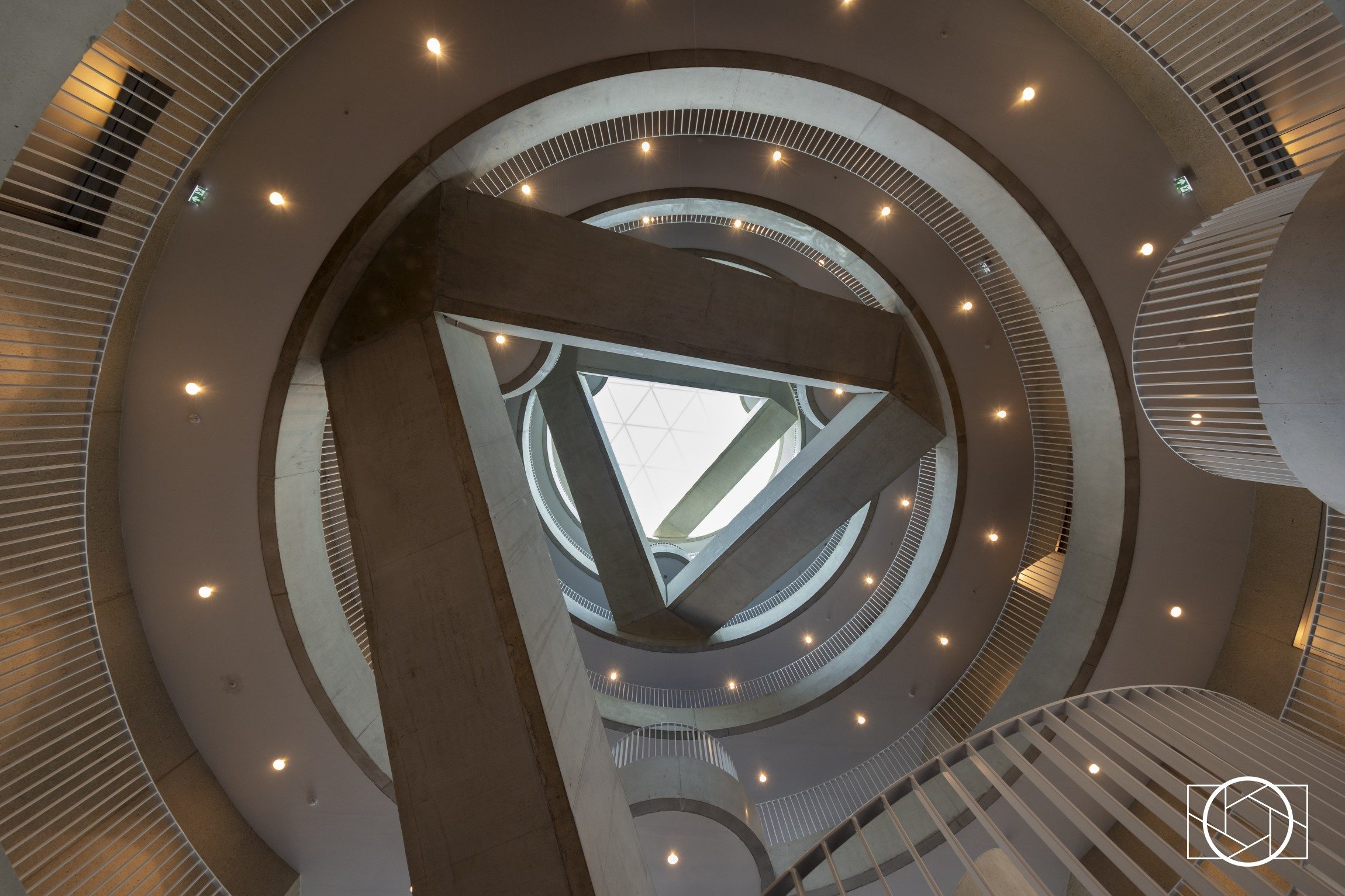 découvrez nos services de rénovation de bureaux à villejuif. transformez vos espaces de travail avec des solutions adaptées à vos besoins, alliant modernité et confort. contactez-nous dès aujourd'hui pour un devis personnalisé.