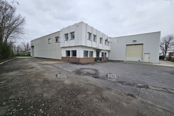 découvrez nos services de rénovation commerciale à villecresnes, alliant expertise et créativité pour transformer votre espace professionnel. que vous souhaitiez rénover un bureau, un magasin ou un restaurant, notre équipe s'engage à réaliser vos projets selon vos besoins et à valoriser votre image de marque.