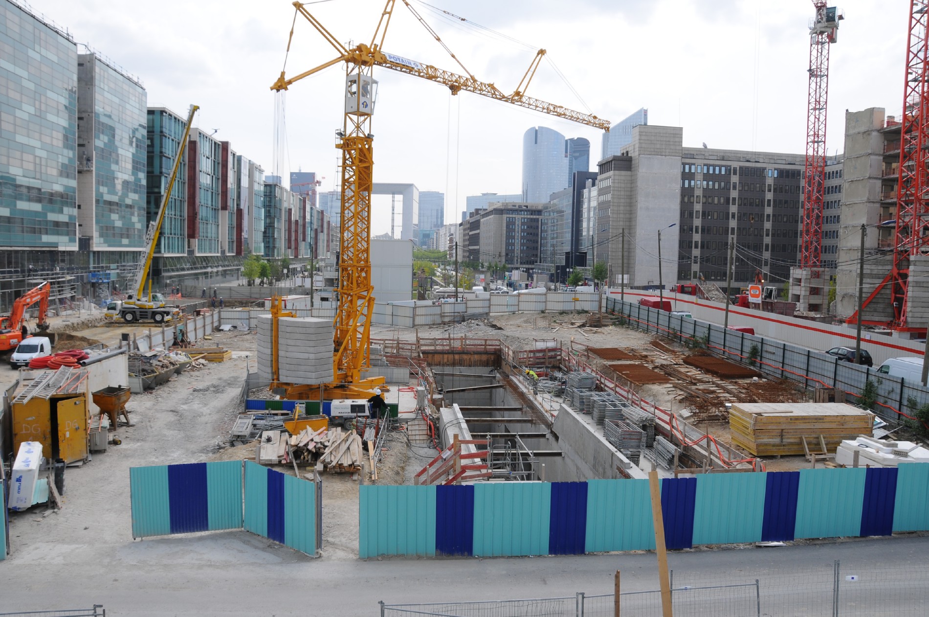 découvrez notre service de rénovation commerciale à nanterre, spécialisé dans la transformation et l'amélioration de vos espaces professionnels. optimisez votre environnement de travail avec des designs modernes et fonctionnels, adaptés à vos besoins. contactez-nous pour un devis personnalisé !