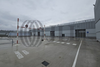 transformez votre espace commercial à vitry grâce à nos services de rénovation sur mesure. nous mettons notre expertise à votre service pour moderniser et optimiser votre environnement, tout en respectant vos besoins et votre budget. contactez-nous pour redynamiser votre commerce.