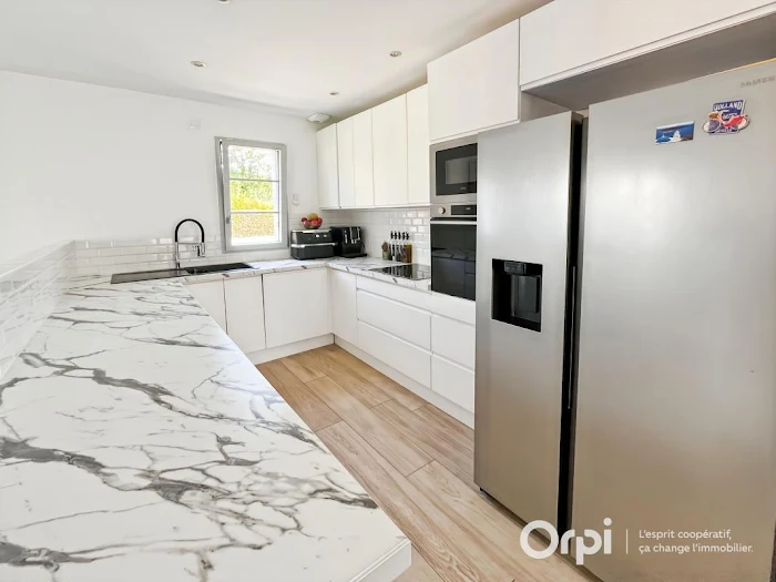 confiez la rénovation de votre cuisine à ableiges à des professionnels expérimentés. modernisation, optimisation de l'espace et conseils sur-mesure pour une cuisine fonctionnelle et esthétique adaptée à vos besoins.