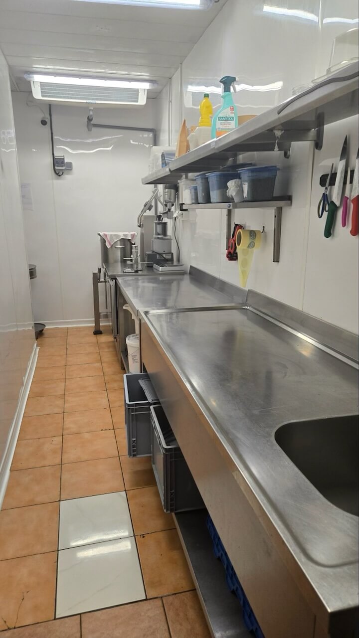 confiez la rénovation de votre cuisine au kremlin-bicêtre à des experts. aménagement sur mesure, conseils personnalisés et matériaux de qualité pour une cuisine moderne et fonctionnelle. demandez votre devis gratuit !