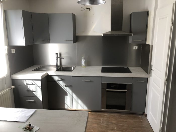 découvrez nos services de rénovation de cuisine à lyon : conception sur-mesure, modernisation, aménagement et qualité de travaux pour transformer votre espace culinaire selon vos envies.