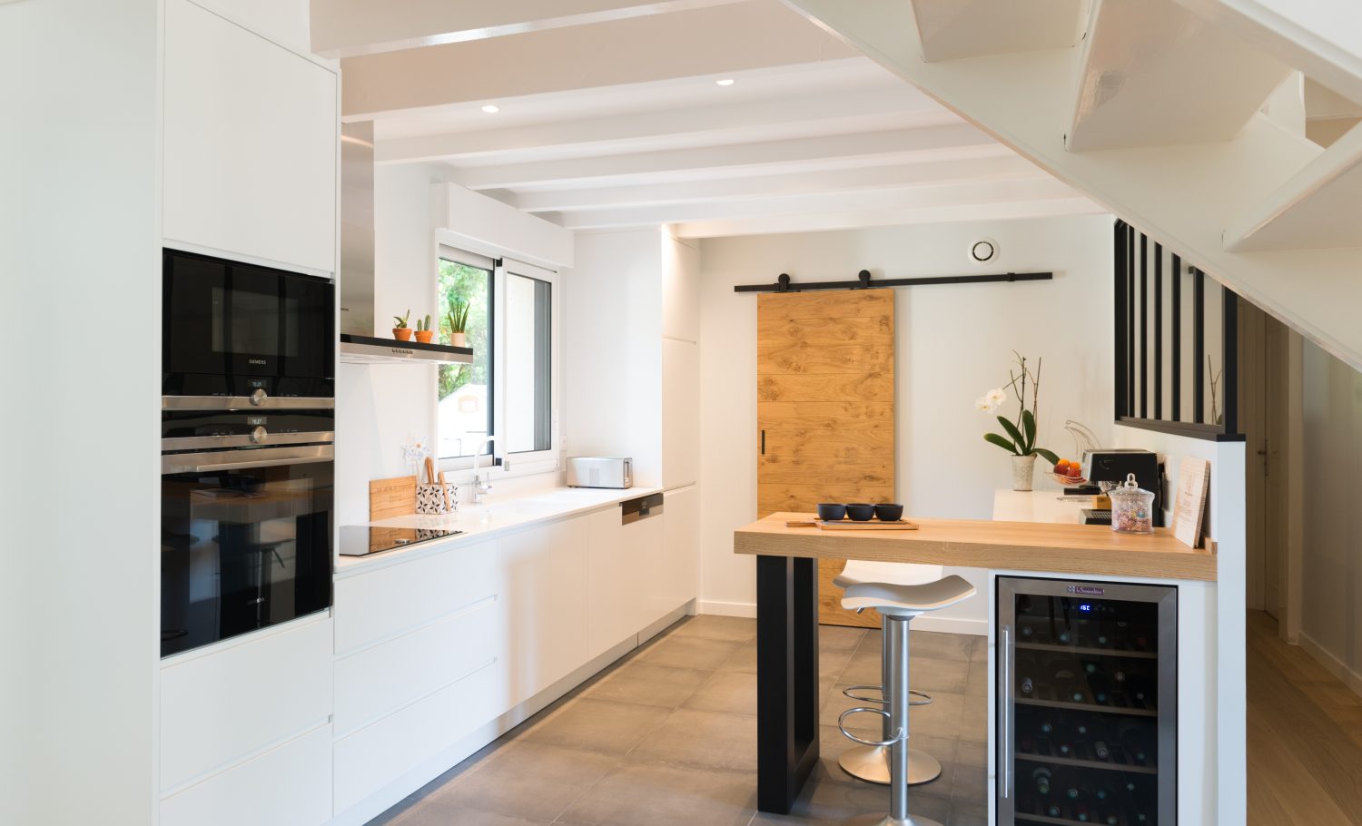 découvrez nos conseils et inspirations pour une rénovation de cuisine moderne. idées tendances, matériaux innovants et astuces d'aménagement pour transformer votre espace en une cuisine fonctionnelle et élégante.