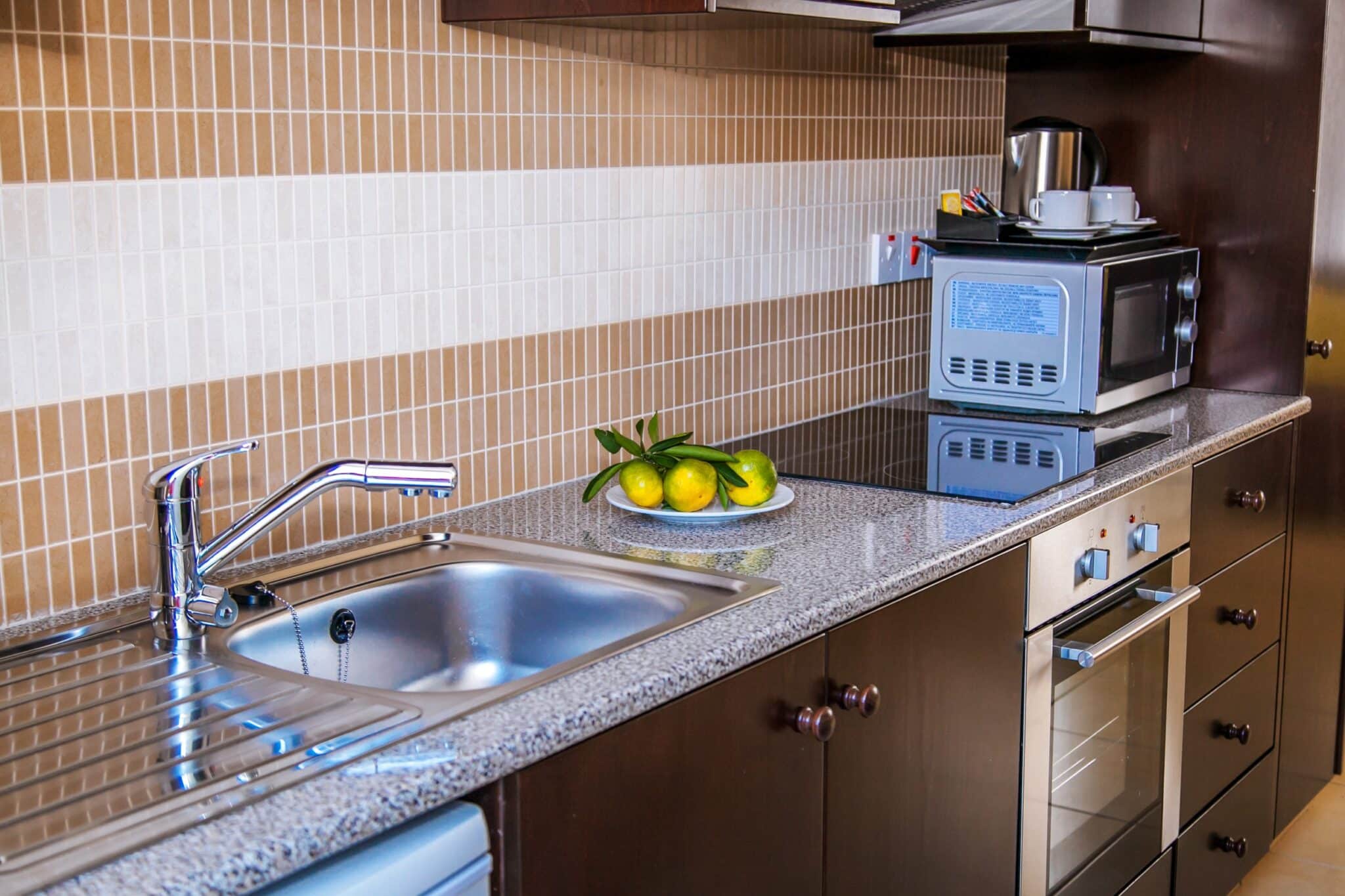 confiez la rénovation de votre cuisine à paris à des experts. conseils personnalisés, matériaux de qualité et réalisation sur-mesure pour transformer votre espace culinaire en un lieu moderne et fonctionnel.