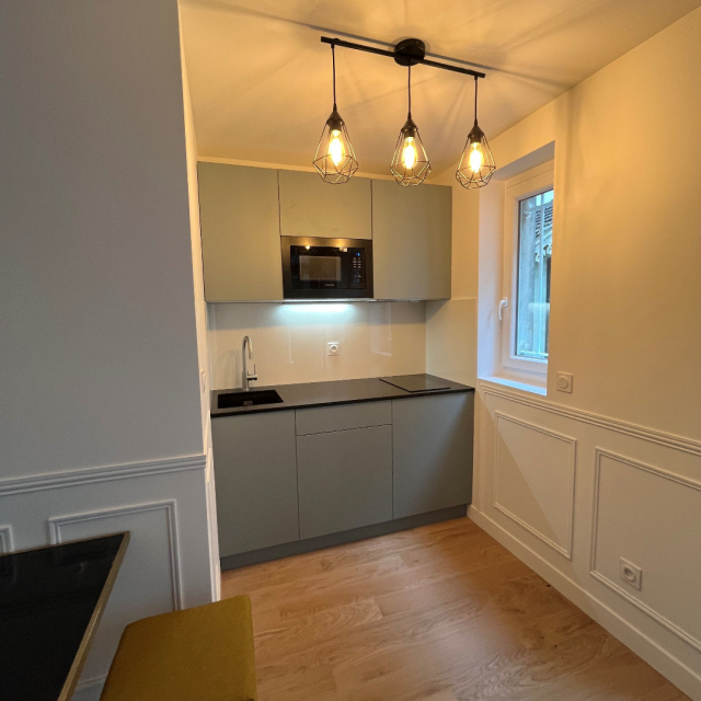 découvrez nos services de rénovation de cuisine à paris 75011. transformez votre espace culinaire avec des designs modernes et une qualité irréprochable. obtenez un devis personnalisé dès aujourd'hui !