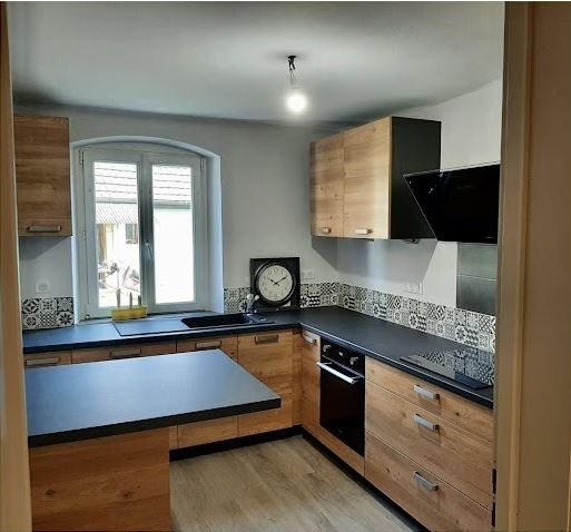 découvrez nos services de rénovation électrique pour votre cuisine. nous vous aidons à moderniser et sécuriser votre installation tout en optimisant l'éclairage et l'efficacité énergétique. contactez-nous pour transformer votre espace culinaire!