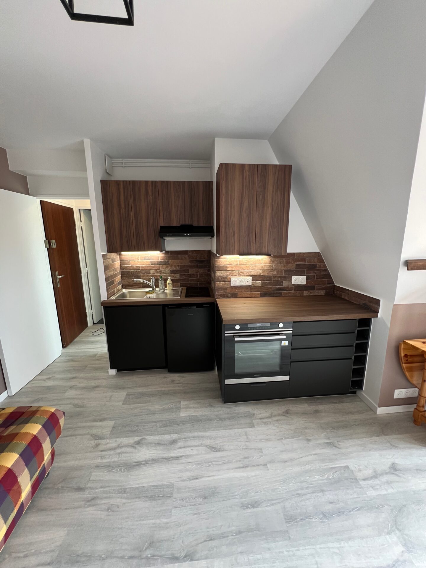 découvrez nos services de rénovation électrique pour votre cuisine à antony en 2025. profitez d'une installation moderne et sécurisée, adaptée à vos besoins. transformez votre espace culinaire avec des solutions innovantes et efficaces.