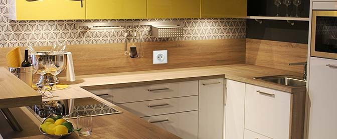 transformez votre cuisine avec notre service de rénovation électrique, alliant sécurité et esthétique. profitez d'installations modernes qui optimiseront l'éclairage et le fonctionnement de vos appareils. obtenez un devis gratuit et redonnez vie à votre espace culinaire !