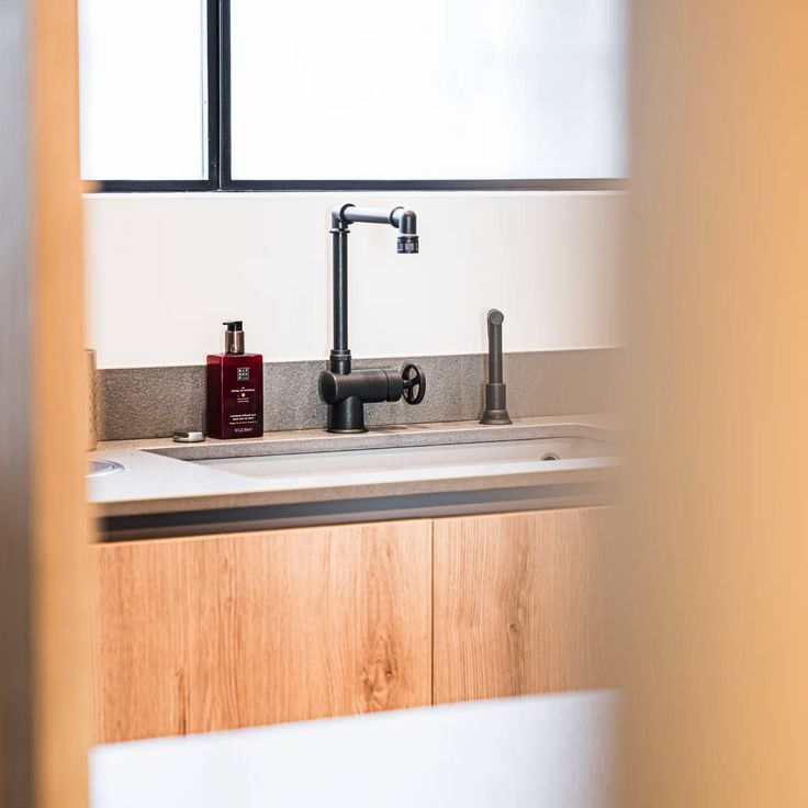 confiez la rénovation de votre évier et robinetterie à villejuif en 2025 à des experts qualifiés. services rapides, matériaux de qualité et devis gratuit pour une cuisine moderne et fonctionnelle.