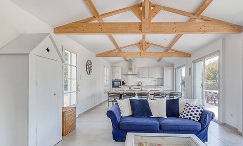 découvrez nos services de rénovation intérieure pour transformer votre espace de vie en un lieu moderne et accueillant. que ce soit pour redéfinir votre cuisine, rénover votre salle de bain ou optimiser votre salon, notre équipe d'experts est à votre écoute pour réaliser vos projets selon vos envies et votre budget.