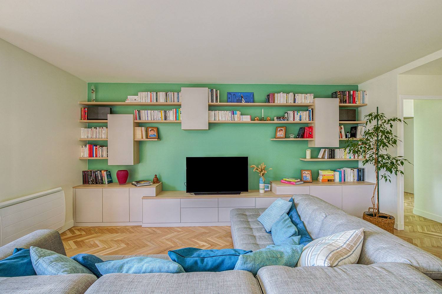 découvrez nos services de rénovation intérieure à antony, alliant qualité et esthétisme. transformez votre espace de vie avec des solutions sur mesure, adaptées à vos besoins et à votre style. contactez-nous pour un devis personnalisé et laissez-nous faire de vos idées une réalité.