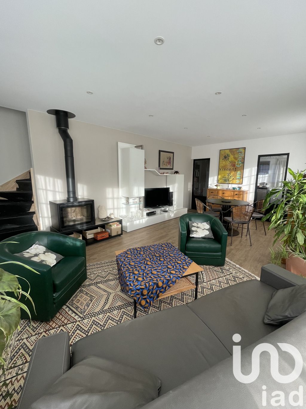 découvrez nos services de rénovation intérieure à fresnes en 2025. transformez votre espace de vie avec des designs modernes et des finitions de qualité. contactez-nous pour un projet sur mesure !