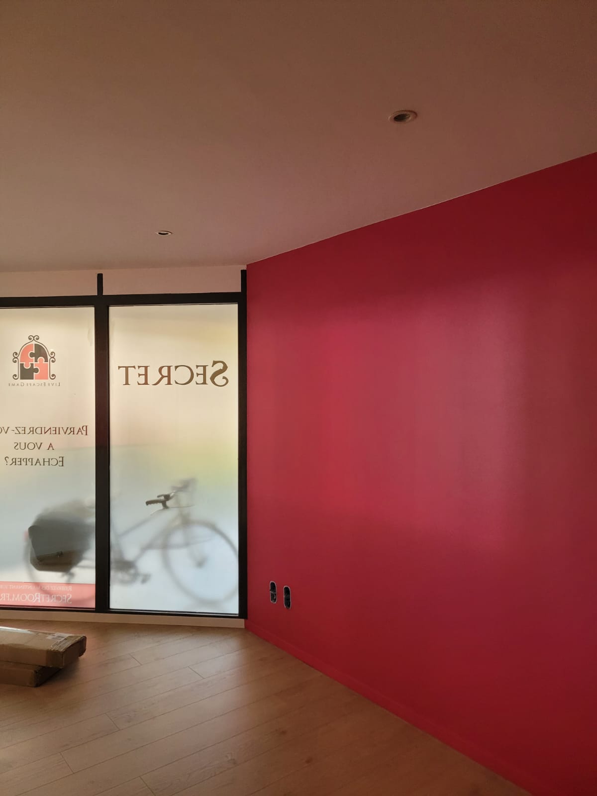 découvrez comment transformer votre espace commercial grâce à notre service de rénovation intérieure. nous proposons des solutions adaptées pour créer un environnement accueillant et fonctionnel qui reflète l'image de votre entreprise.