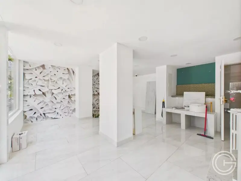 découvrez nos services de rénovation de locaux commerciaux à fresnes en 2025. transformez votre espace professionnel avec des solutions sur mesure et un savoir-faire de qualité pour booster votre activité.