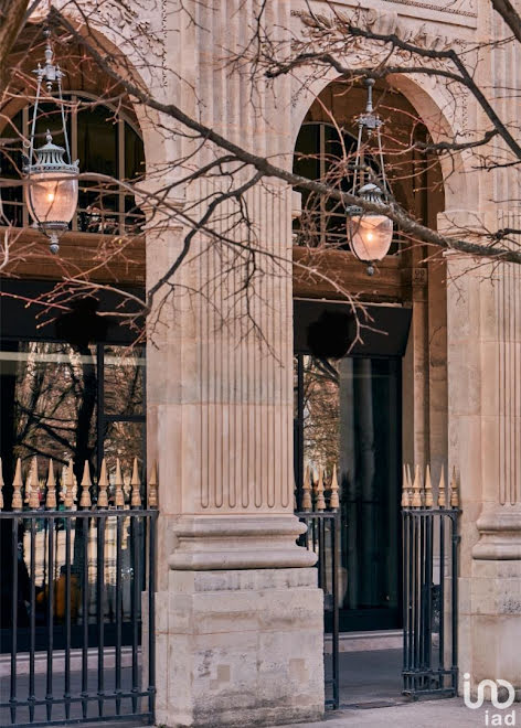 découvrez nos services de rénovation de locaux commerciaux à paris, alliant expertise et savoir-faire pour transformer votre espace en un lieu attractif et fonctionnel. contactez-nous pour un devis personnalisé.
