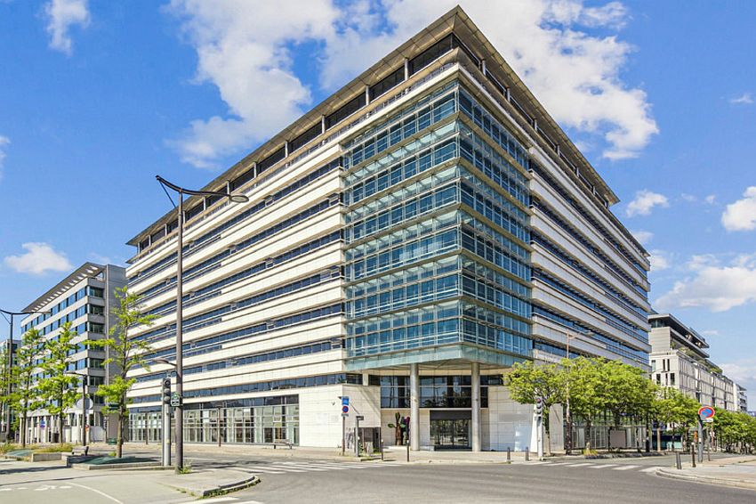 découvrez notre service de rénovation de locaux commerciaux à paris 75013. transformez votre espace en un lieu dynamique et fonctionnel, idéal pour attirer vos clients. profitez de notre expertise pour chaque étape du projet.