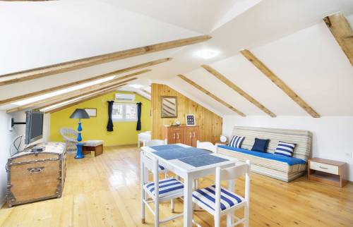 découvrez nos services de rénovation de loft à boulogne. transformez votre espace en un lieu moderne et fonctionnel qui allie esthétisme et confort. contactez-nous pour un devis personnalisé !