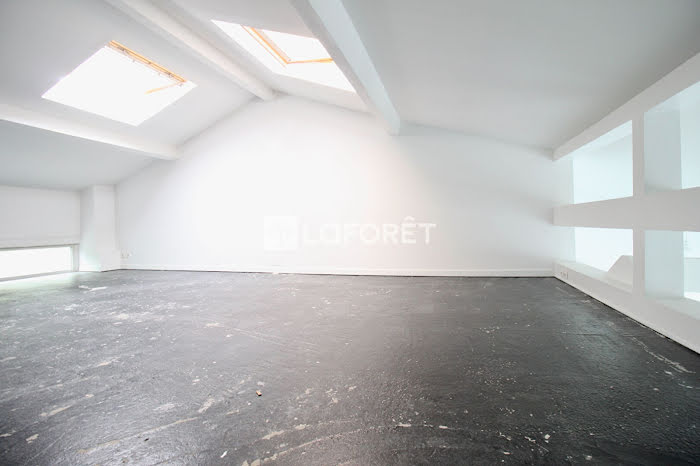découvrez notre service de rénovation de loft à nanterre, alliant modernité et confort pour transformer votre espace de vie. profitez d'une expertise sur mesure et d'un accompagnement de qualité pour réaliser vos projets de rénovation et créer un intérieur unique qui vous ressemble.