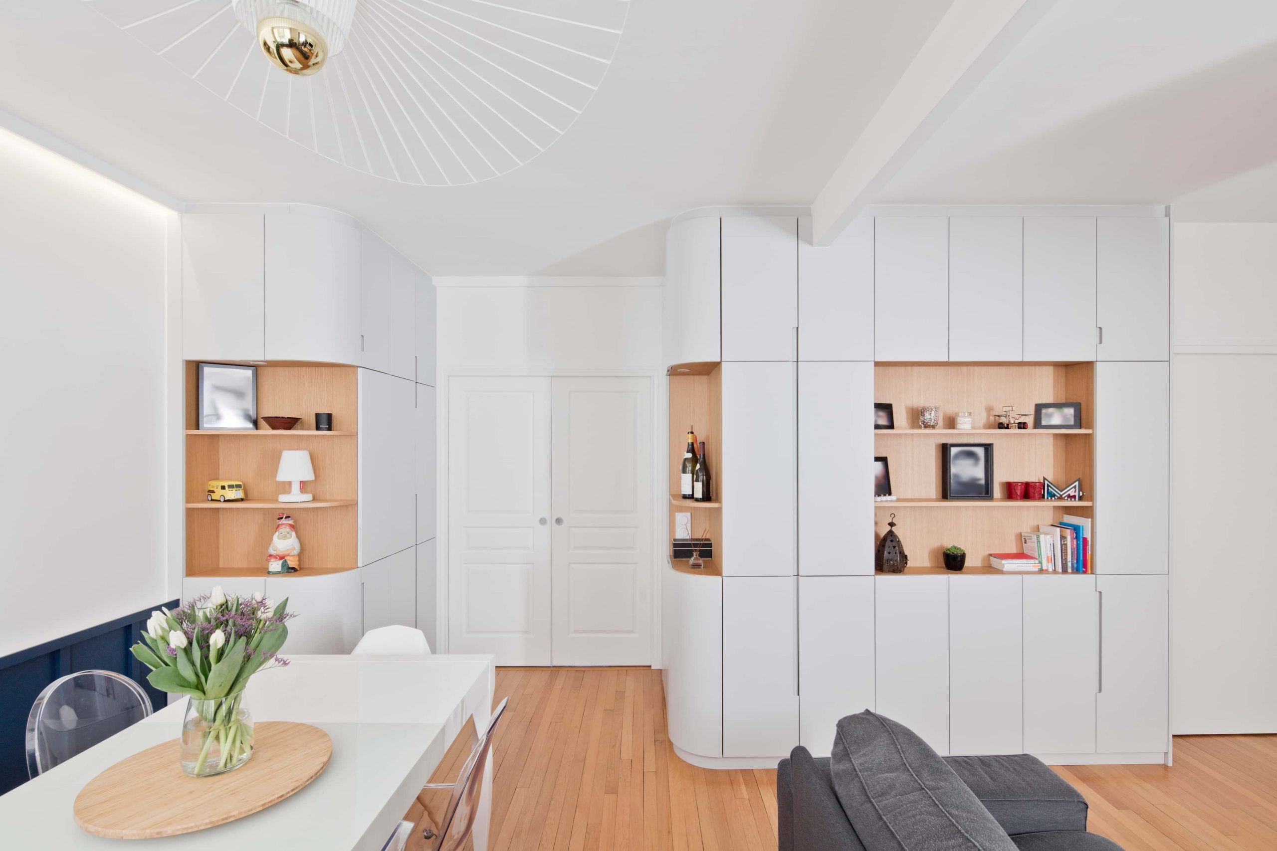 transformez votre espace avec notre service de rénovation de loft à paris 75011. profitez d'un design moderne et fonctionnel qui allie style et confort, tout en préservant le charme unique de votre loft. contactez-nous pour un devis personnalisé.
