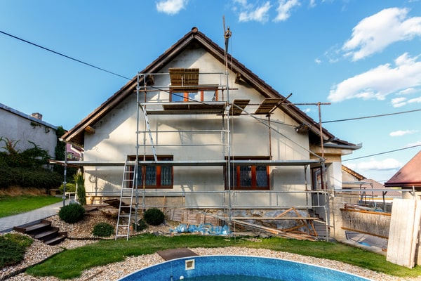 découvrez des conseils et astuces pour réussir la rénovation de votre maison. transformez votre espace de vie avec nos idées créatives et solutions adaptées à tous les budgets.