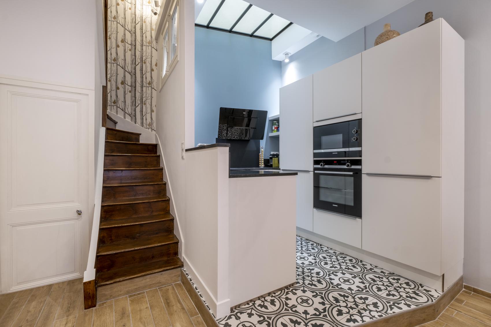 découvrez nos conseils et astuces pour réussir la rénovation de votre maison : améliorez confort, efficacité énergétique et valeur de votre habitation grâce à des solutions adaptées à tous les budgets.