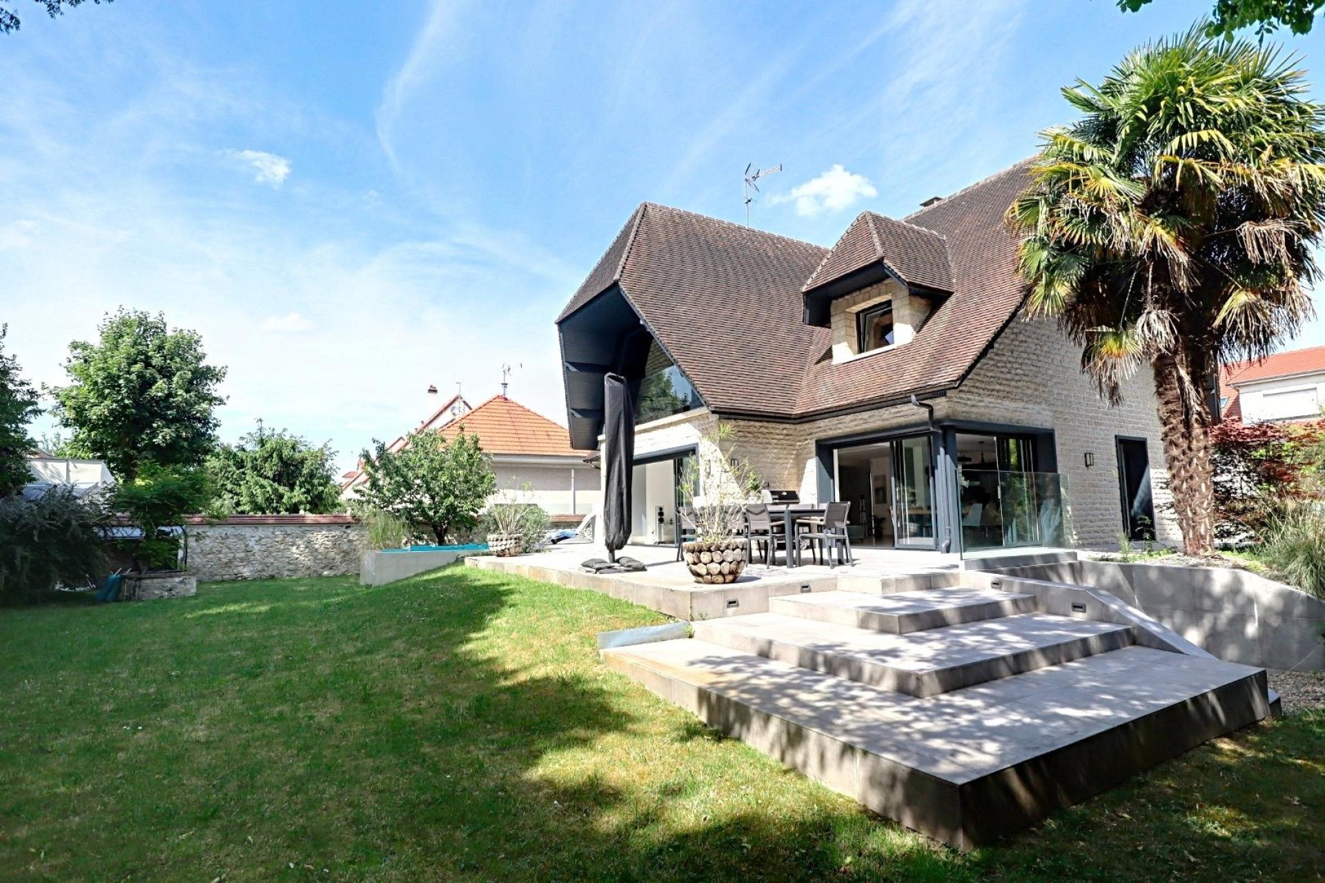 transformez votre maison à bry-sur-marne en 2025 grâce à nos services de rénovation sur mesure. nous vous accompagnons pour moderniser, embellir et optimiser votre espace de vie, tout en respectant votre budget et vos envies.