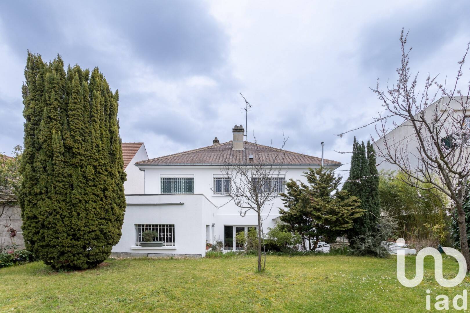 transformez votre maison à champigny grâce à nos services de rénovation sur mesure. que ce soit pour une modernisation, une extension ou une remise à neuf, notre équipe d'experts est là pour réaliser vos rêves d'habitat. contactez-nous pour un devis personnalisé.