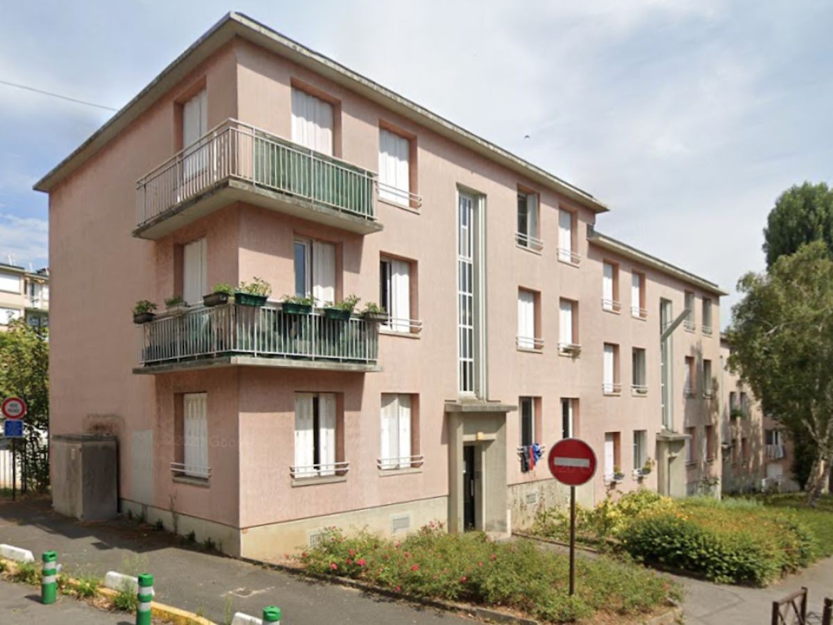 découvrez nos services de rénovation pour votre maison à châtenay-malabry en 2025. transformez votre espace de vie avec des solutions modernes et personnalisées, alliant confort et esthétique. contactez-nous pour un devis gratuit !