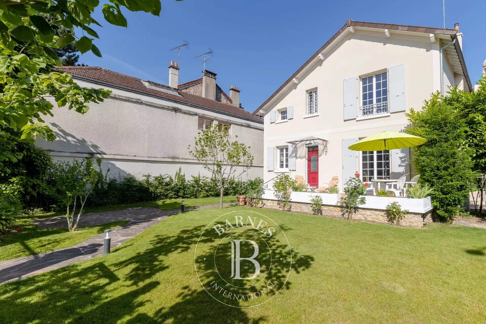 découvrez nos services de rénovation de maison à chaville en 2025. transformez votre intérieur avec des solutions modernes et personnalisées, alliant qualité et esthétique pour un habitat à la hauteur de vos rêves.