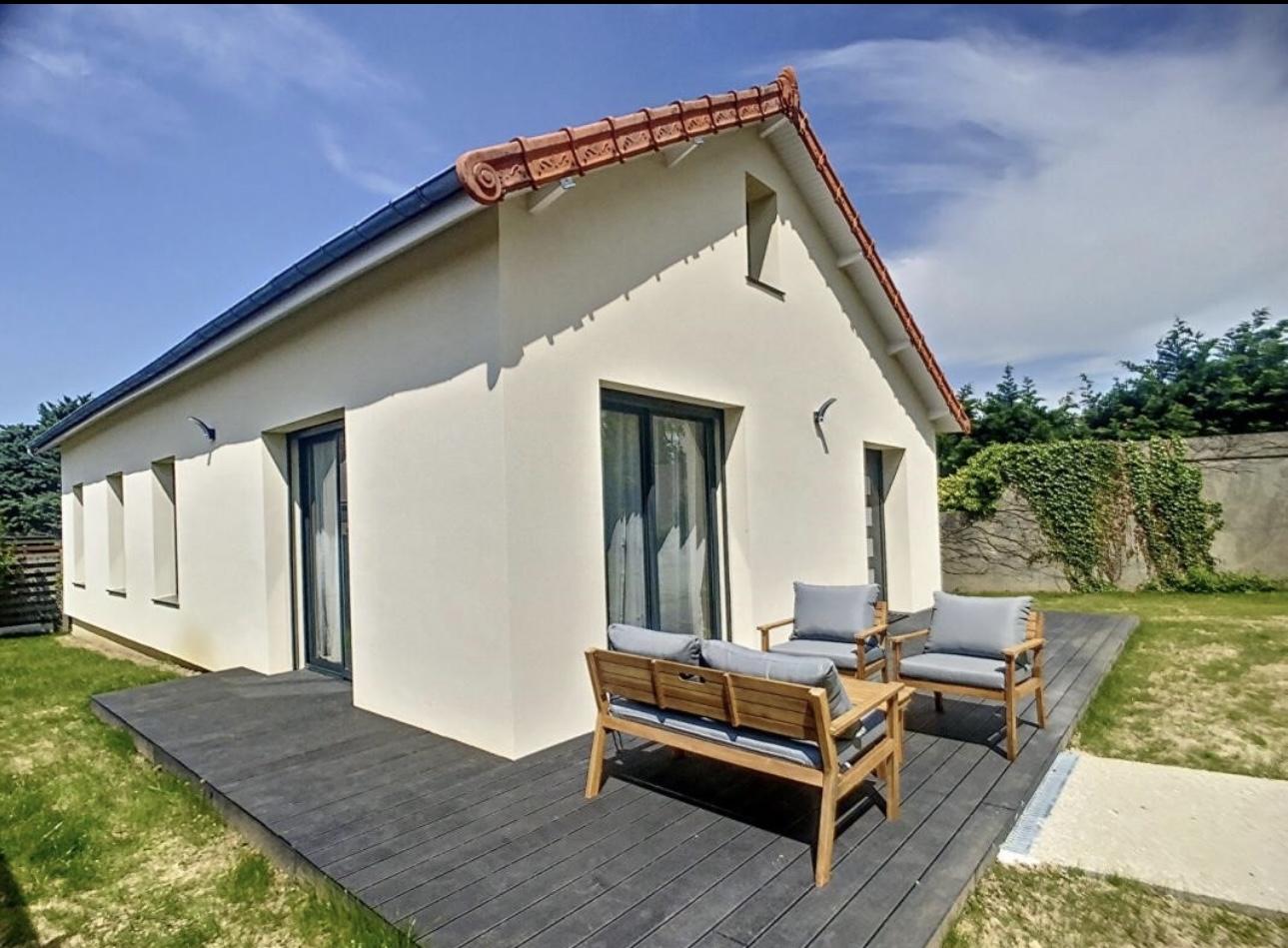 vous envisagez une rénovation de maison à montrouge ? découvrez nos services de rénovation personnalisés pour donner une nouvelle vie à votre intérieur. professionnels expérimentés, qualité et satisfaction garantie.