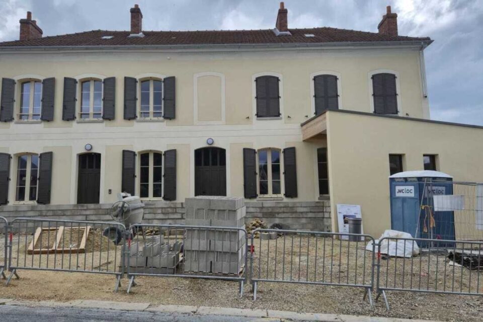 découvrez nos services de rénovation de maison à paris 75005 en 2025. transformez votre espace de vie avec des professionnels expérimentés, un design moderne et des matériaux de qualité. obtenez un devis personnalisé pour redonner vie à votre habitat dans le cœur de la capitale.