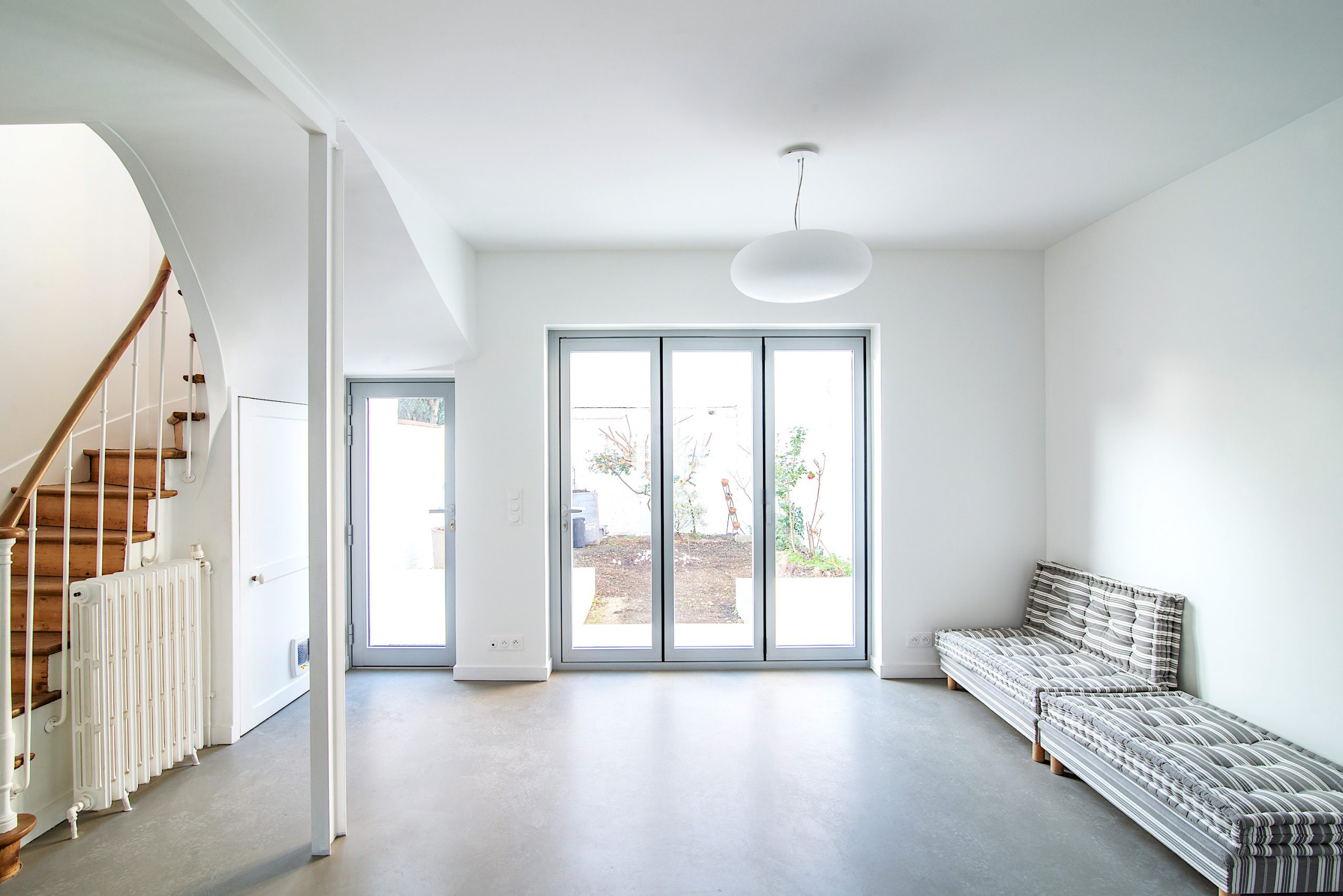 découvrez nos services de rénovation de maison à paris, alliant savoir-faire et esthétique pour transformer votre intérieur. profitez d'un accompagnement personnalisé pour réaliser vos projets de rénovation dans la capitale, avec des matériaux de qualité et un résultat à la hauteur de vos attentes.