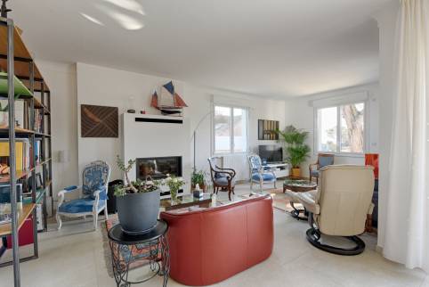 découvrez nos services de rénovation à plessis-robinson pour transformer votre maison en un espace moderne et fonctionnel. profitez d'un accompagnement personnalisé et d'une expertise de qualité pour tous vos projets de rénovation.