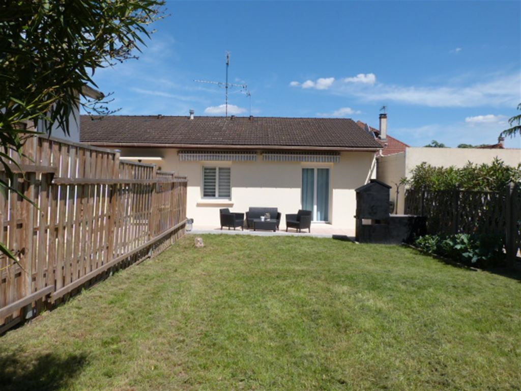 transformez votre maison à thiais en 2025 avec nos services de rénovation de qualité. profitez d'une expertise professionnelle pour moderniser et embellir votre habitat, tout en augmentant sa valeur. demandez votre devis personnalisé dès aujourd'hui !