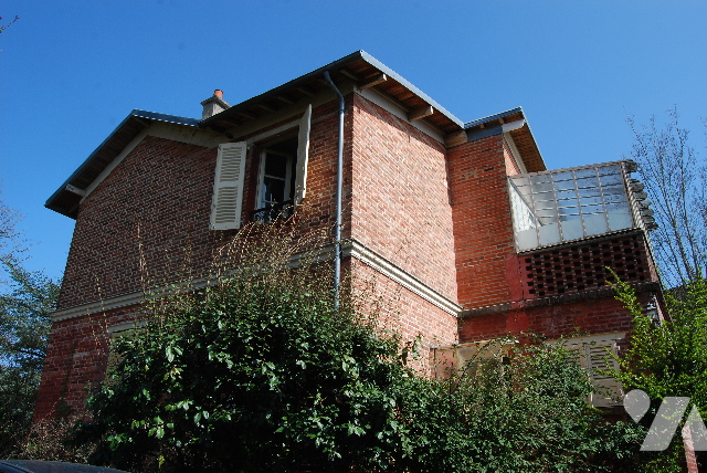 découvrez nos services de rénovation de maison à villeneuve-le-roi pour 2025. transformez votre espace de vie avec des solutions modernes et durables. contactez-nous pour un devis gratuit et faites de votre projet de rénovation une réalité !