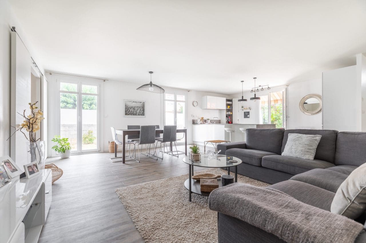 découvrez les meilleures solutions de rénovation pour votre maison à vincennes en 2025. transformez votre espace de vie avec des designs modernes et écoresponsables. contactez-nous pour un devis personnalisé et réalisez vos projets de rénovation en toute sérénité.