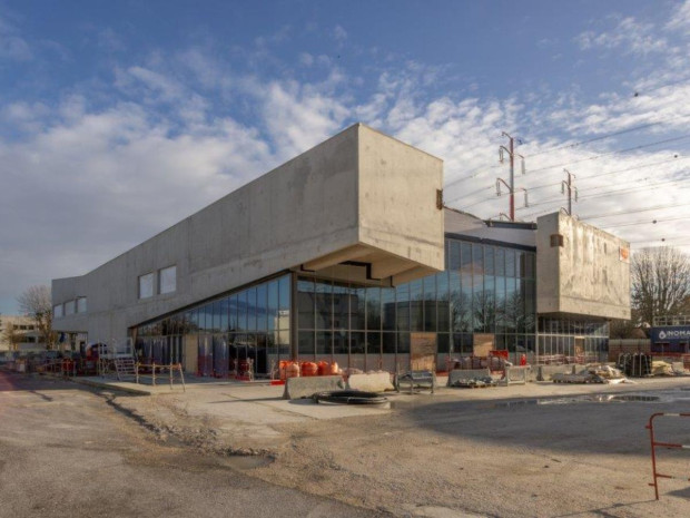 découvrez nos services de rénovation à paris 18, alliant design moderne et savoir-faire artisanal. transformez votre espace de vie avec des solutions personnalisées et de qualité, pour un intérieur qui vous ressemble.