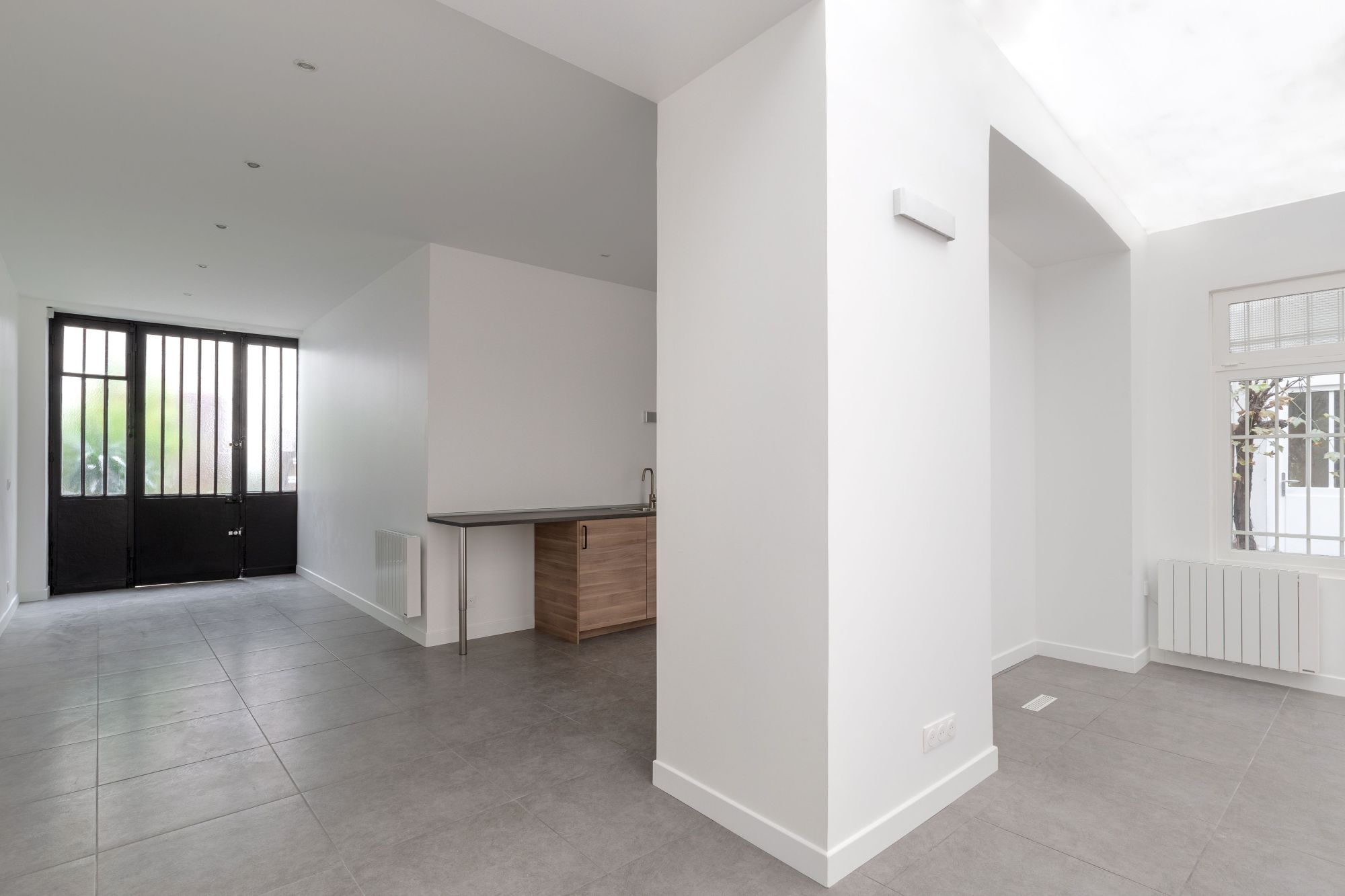 découvrez nos services de rénovation à paris 19. transformez votre espace de vie avec nos experts en rénovation extérieure et intérieure, qui allient créativité et savoir-faire. obtenez un devis gratuit et personnalisez votre projet dès aujourd'hui !