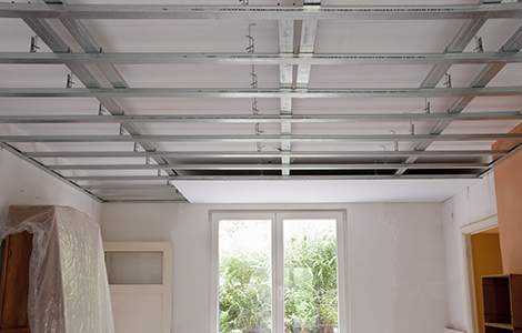 découvrez nos conseils et solutions pour la rénovation de plafonds : idées, techniques, choix des matériaux et astuces pour moderniser et rénover tous types de plafonds dans votre intérieur.