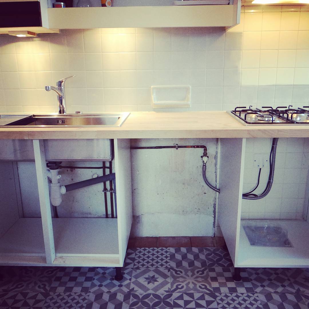 découvrez nos conseils et solutions pour la rénovation de la plomberie de votre cuisine. modernisez vos installations, améliorez votre confort et réalisez des économies grâce à une rénovation professionnelle et efficace.