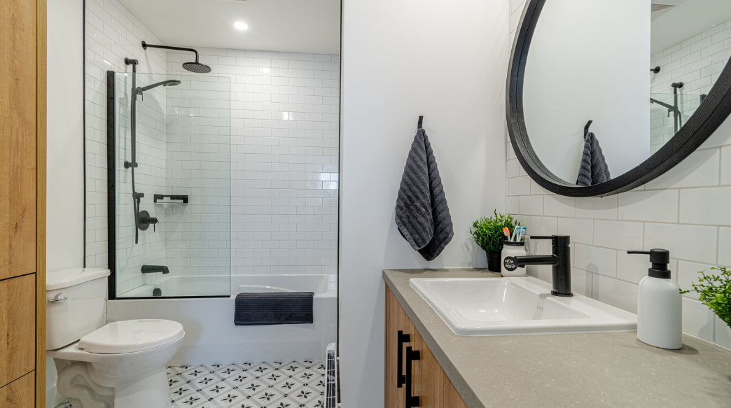 découvrez nos conseils et idées pour la rénovation de votre salle de bain : inspirations design, choix des matériaux et astuces pour optimiser l'espace et moderniser votre pièce d'eau.