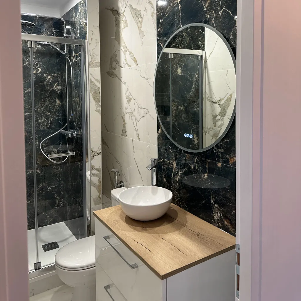 transformez votre salle de bain à clamart avec nos services de rénovation sur mesure. bénéficiez d'un accompagnement professionnel pour créer un espace moderne et fonctionnel, alliant style et confort.