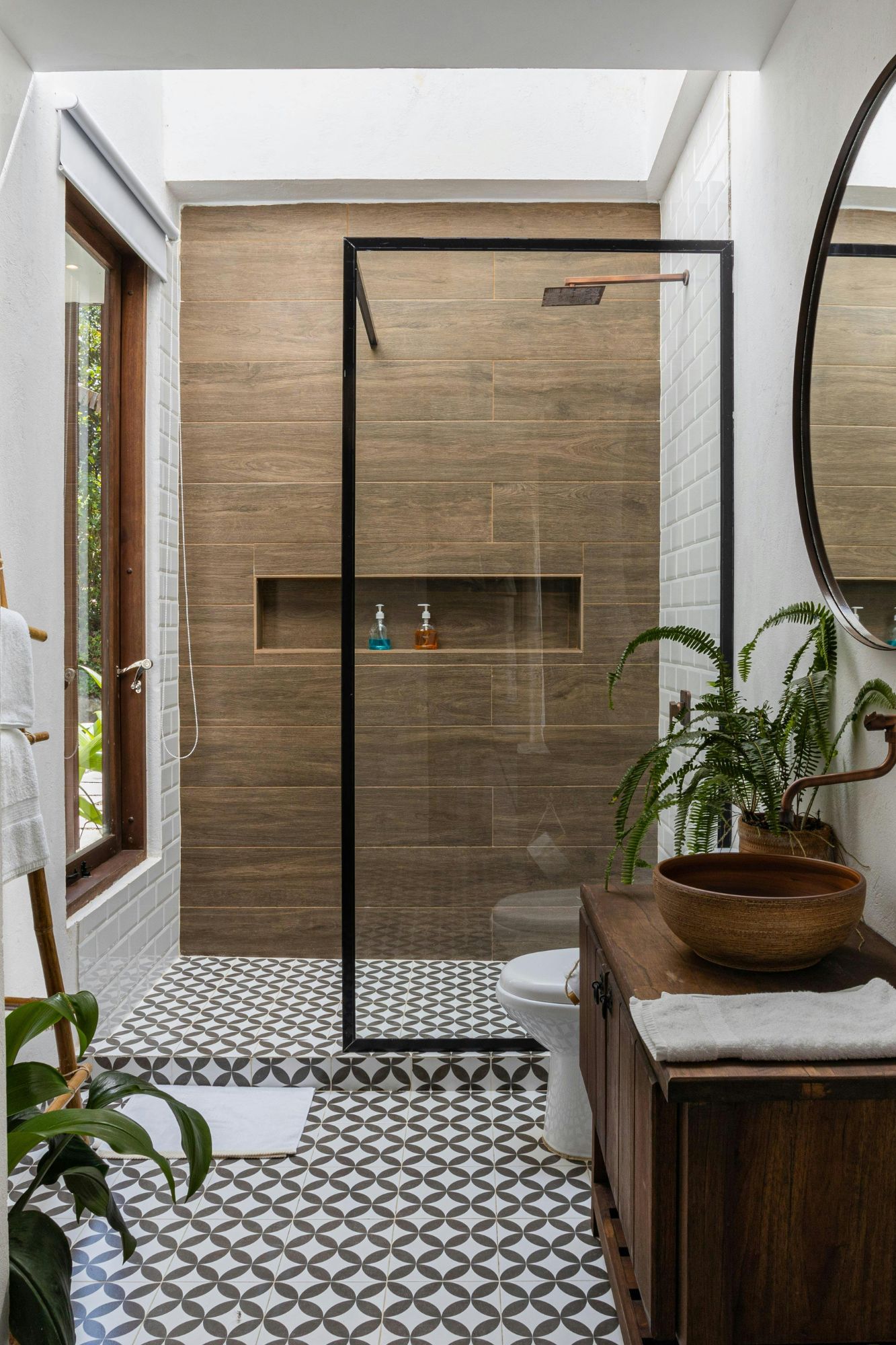 confiez la rénovation de votre salle de bains à arbonne en 2025 à des experts locaux. modernisez votre espace avec des solutions sur mesure, des matériaux de qualité et un accompagnement professionnel du début à la fin.